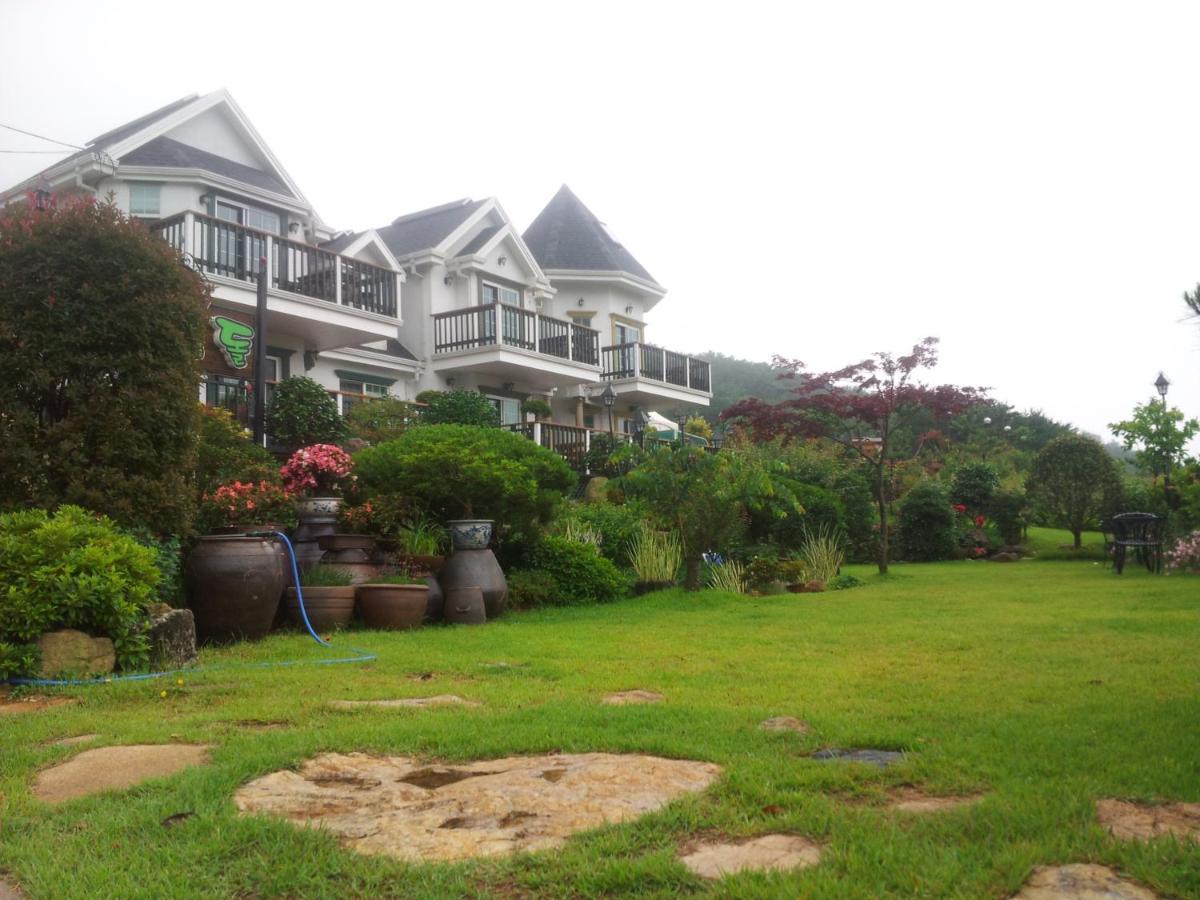 Didimdol Pension Geoje Exterior photo
