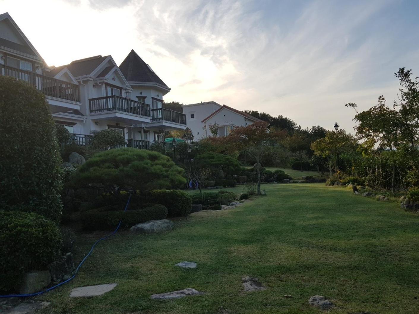 Didimdol Pension Geoje Exterior photo